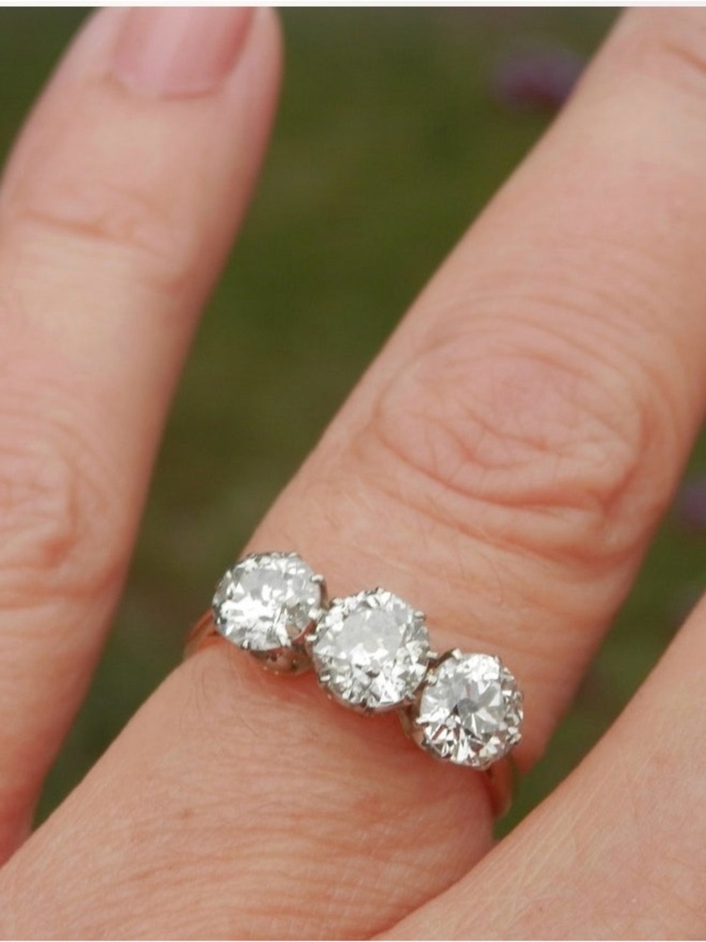 Three-Stone Trilogy Round Cut Diamond and Yellow Gold Ring